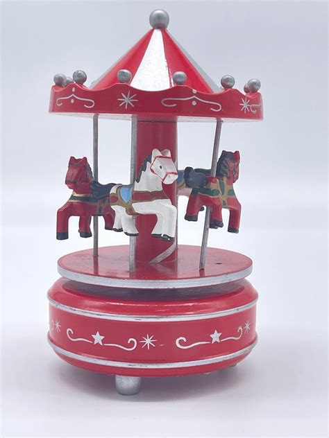 wind up carousel boxes